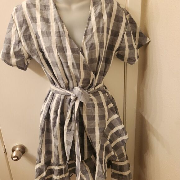 Romeo & Juliet Couture Blue Plaid Wrap Dre size M - Picture 3 of 5